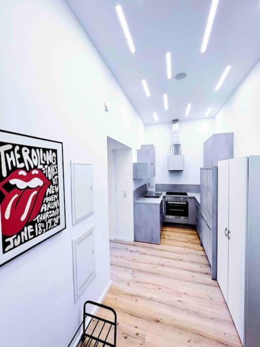Inner City Design Loft Innsbruck Bagian luar foto