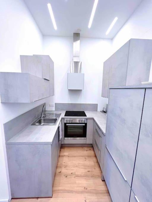Inner City Design Loft Innsbruck Bagian luar foto