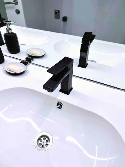 Inner City Design Loft Innsbruck Bagian luar foto
