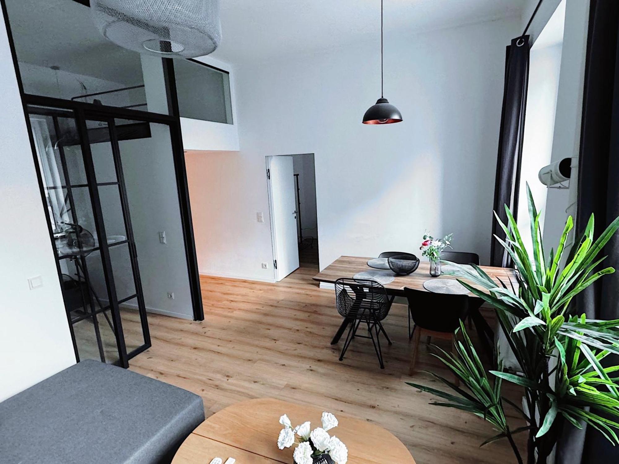 Inner City Design Loft Innsbruck Bagian luar foto