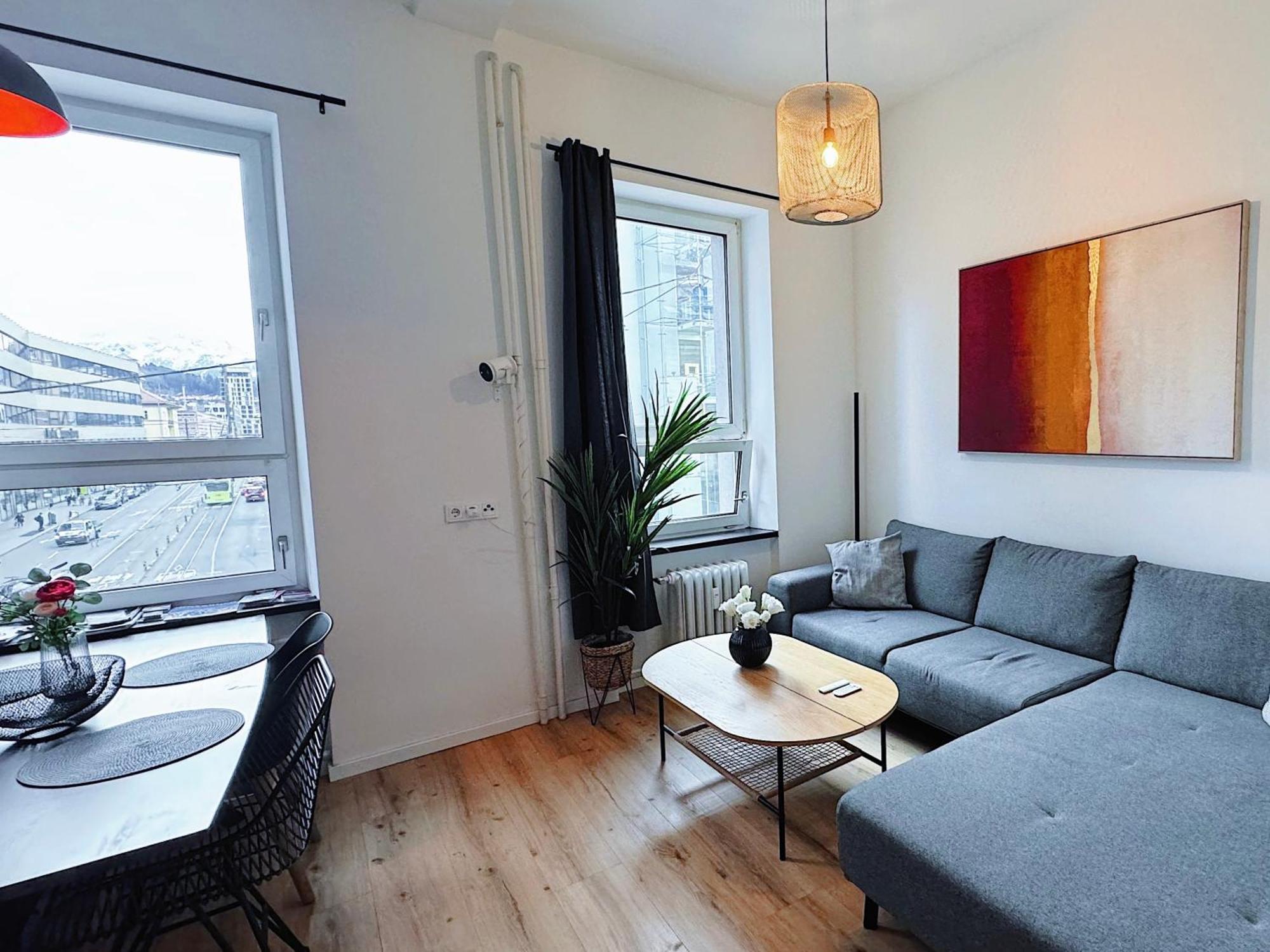 Inner City Design Loft Innsbruck Bagian luar foto